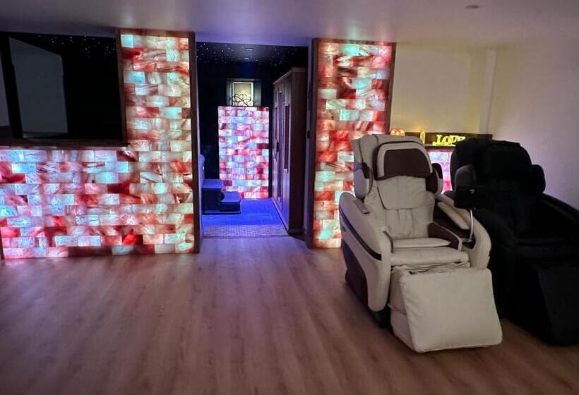 스탠다드 룸 킹사이즈 침대, Eden De Roques