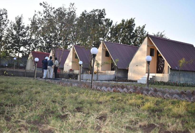 غرفة عائلية مطلّة علي الحديقة, Green Orchid Resort And Farm