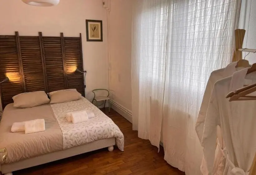 バス共有のスタンダードルーム, La Chambre Verte Du Gite De Vendome