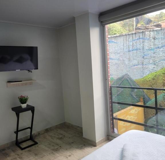 Студия Superior, Las Aguas Studios