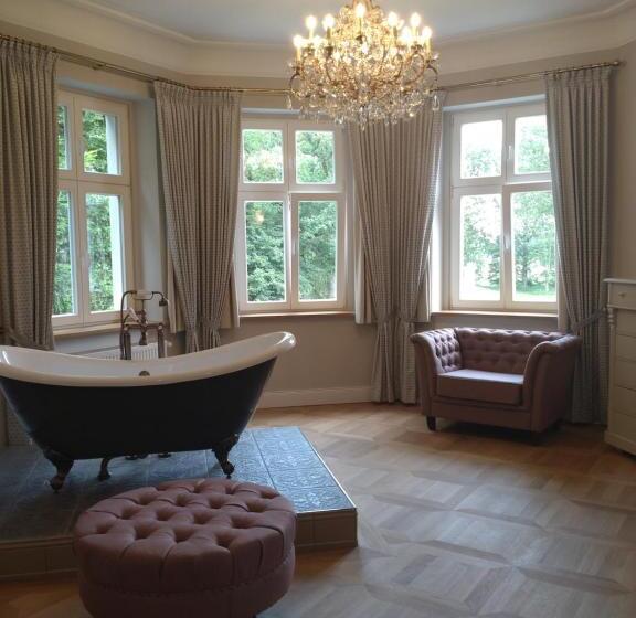 디럭스 룸, Schloss Sigrön Superior Camping Und