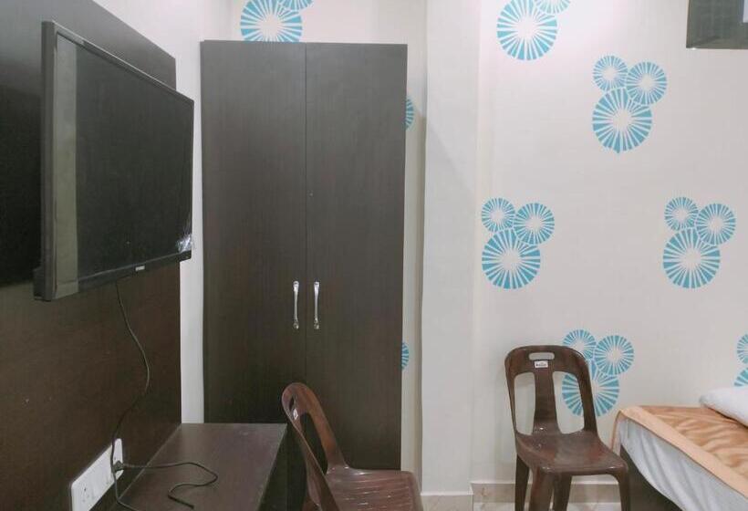 デラックスルーム, Super Hotel O Ayodhya