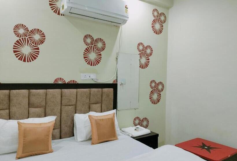 デラックスルーム, Super Hotel O Ayodhya