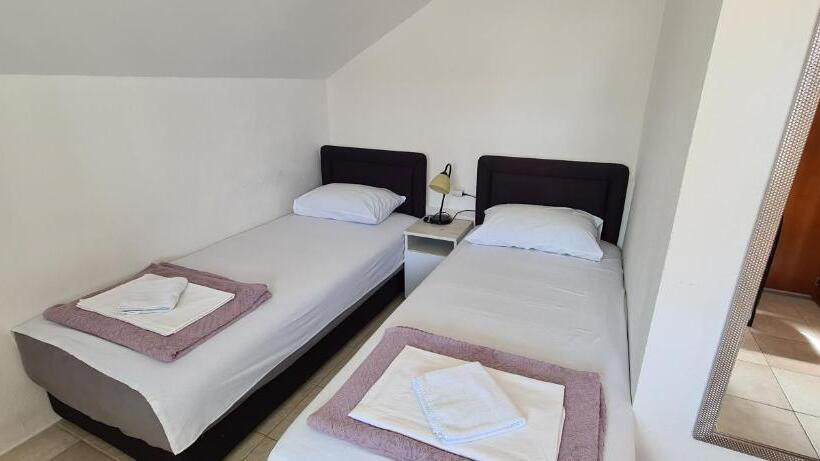 اتاق استاندارد, Guest House Andrea