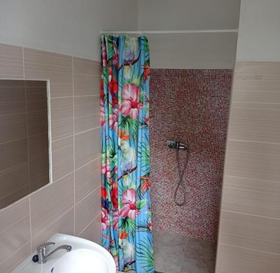 חדר סטנדרט לשלושה, Penzion Pralinka Sro Jesenice U Rakovníka