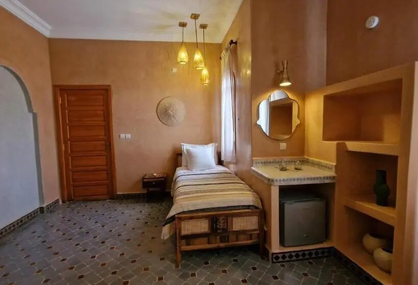 デラックストリプルルーム, Riad Villa Amood