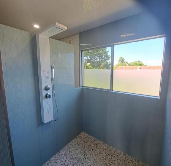 标准间带阳台, Brisbane 1960s Pool House