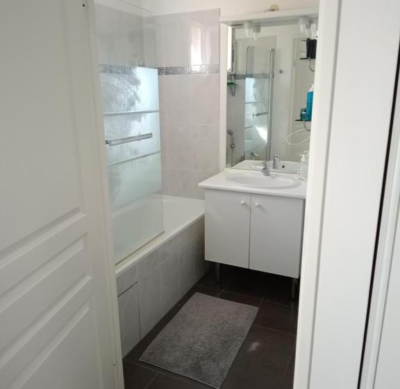 Номер Стандарт, 3 Chambres D Hôtes