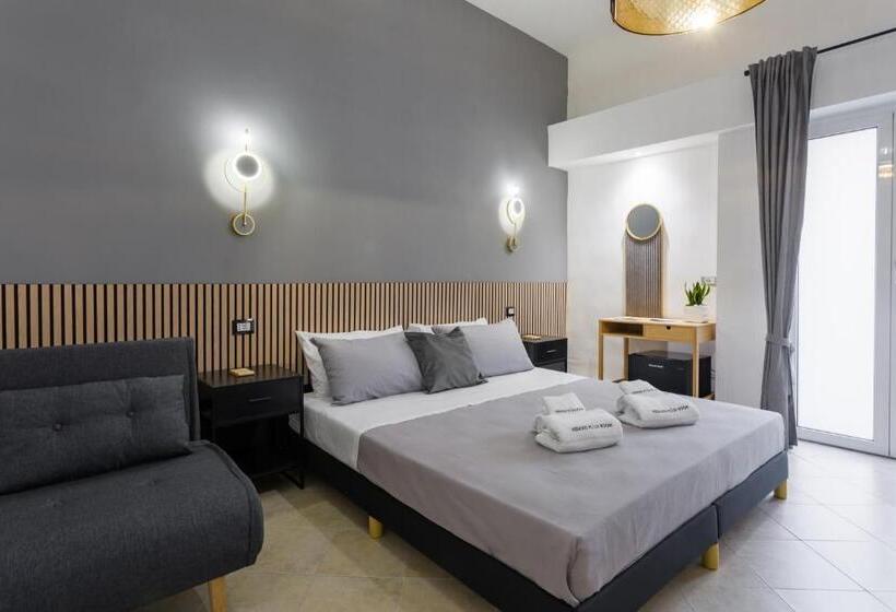 חדר סטנדרט לשלושה, Vesuvio Plaza Room