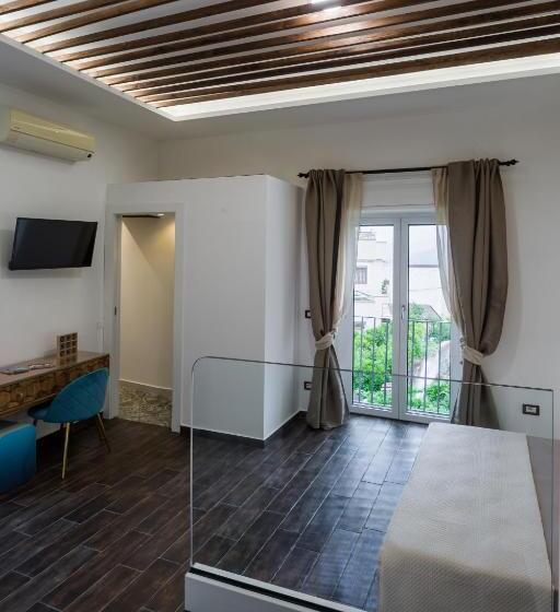 חדר סטנדרט עם טרסה, Vesuvio Plaza Room