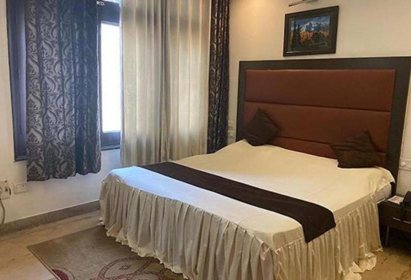 اتاق لوکس, Fabhotel Taj