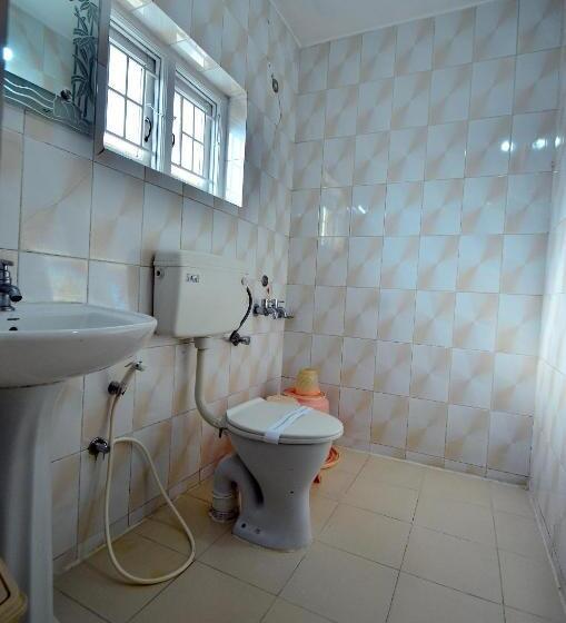 Habitació Quàdruple Estàndard, Bn Tourist Home