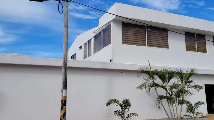 行政三人间, Deluxe Oasis De La Colina Boutique