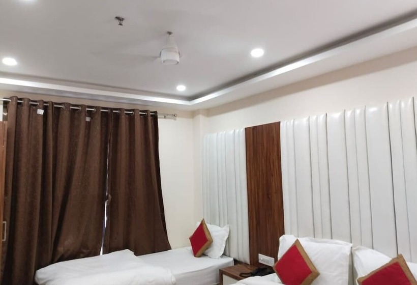 Quarto Deluxe, Shree Radha Krishna