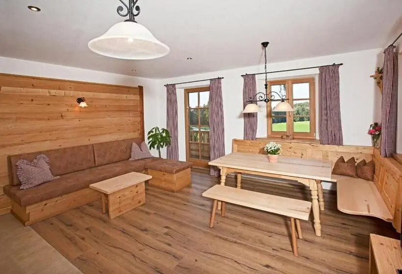 バルコニー付２ベッドルームアパートメント, Thaurerhof Urlaub Auf Dem Bauernhof