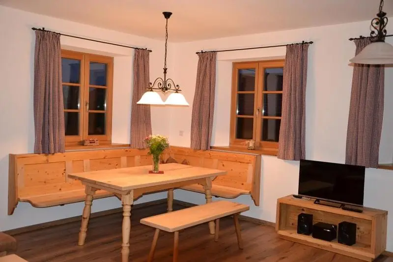 バルコニー付２ベッドルームアパートメント, Thaurerhof Urlaub Auf Dem Bauernhof