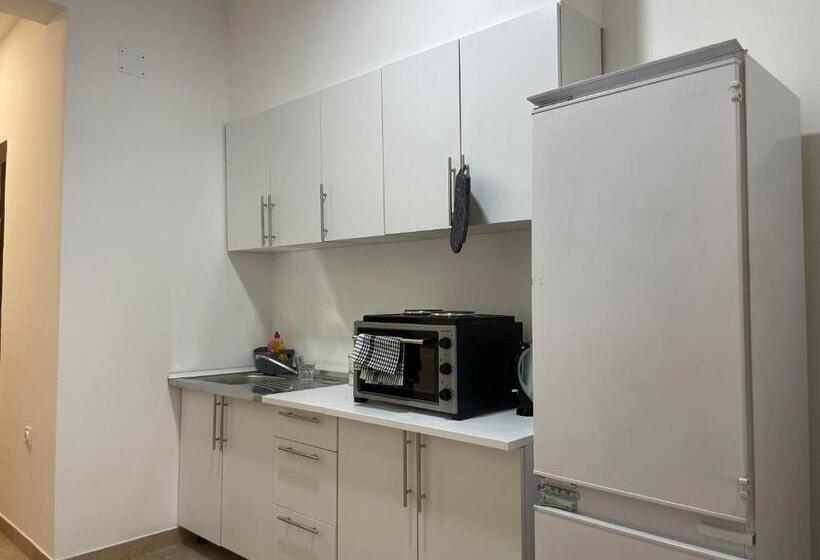 آپارتمان 1 خوابه همکف, Apartman H13