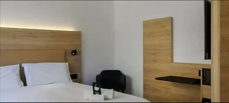 اتاق سوپریور سه تخته, B&b Hotel Sassari