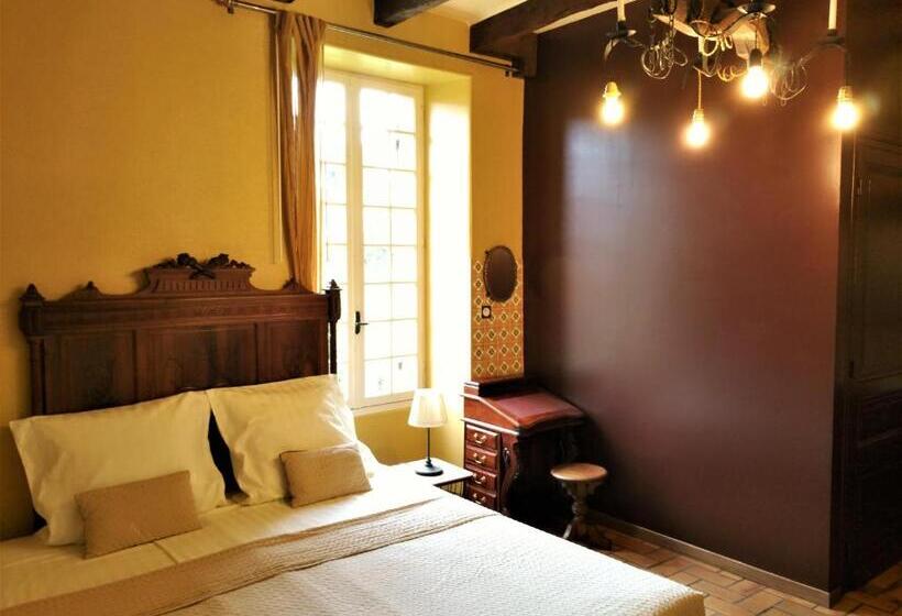 جناح مطلّ علي الحديقة, Rue Du Château