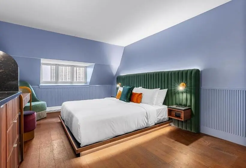 Superior-huone, Hôtel Maurice