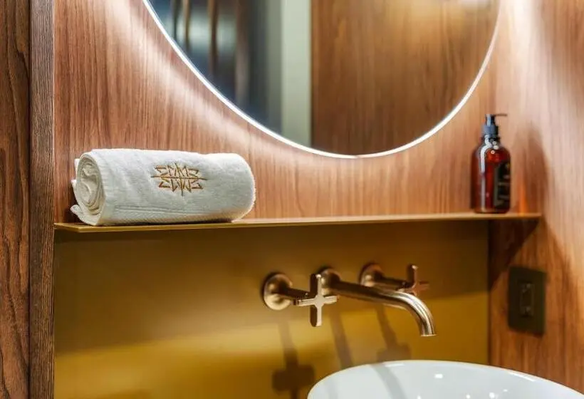 Deluxe Neljän Hengen Huone, Hôtel Maurice