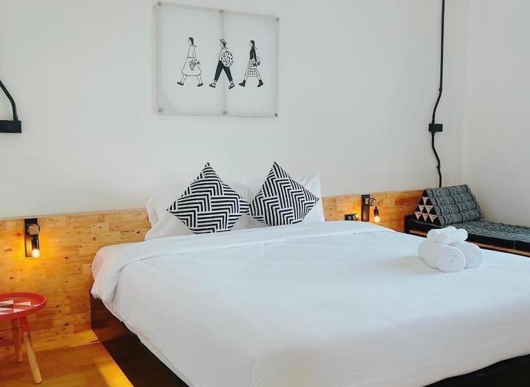 标准间带游泳池, Penguin Villa Resort & Bistro