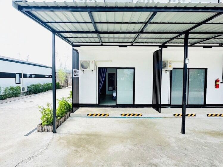 标准间带游泳池, Penguin Villa Resort & Bistro