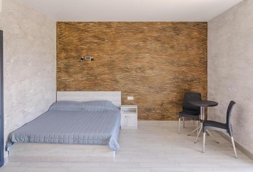 Номер Стандарт, Qzone Family Club санжейка