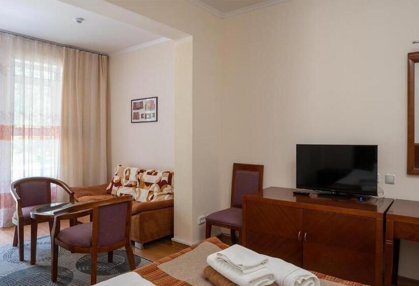 اتاق سوپریور, Talisman Village