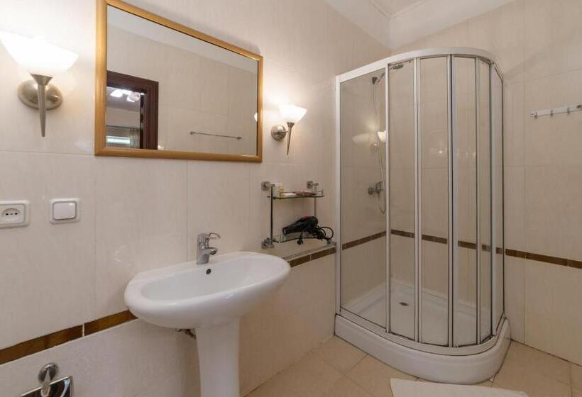 اتاق سوپریور, Talisman Village