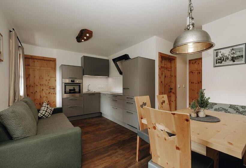 דירת שני חדרים, Hubertus Das Landhaus