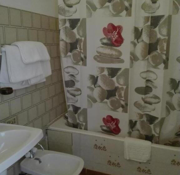 اتاق استاندارد چهار تخته, Ideal Camping Hotel Stagnolo