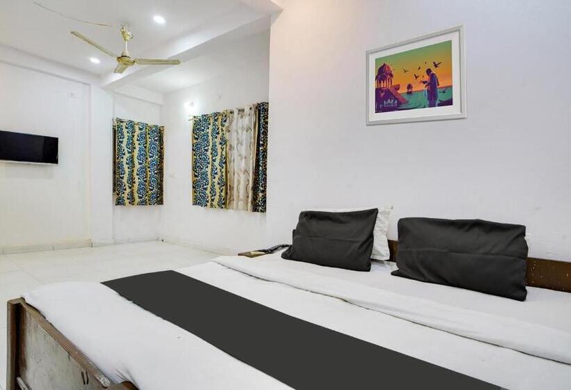 Трехместный Номер Классика, Oyo Hotel Silver Plaza