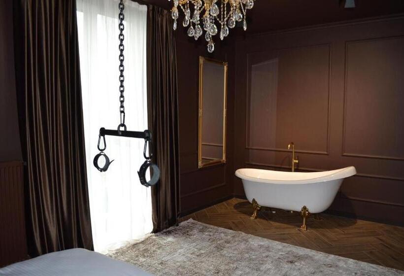 آپارتمان لوکس 1 خوابه, Park Gate Apartment