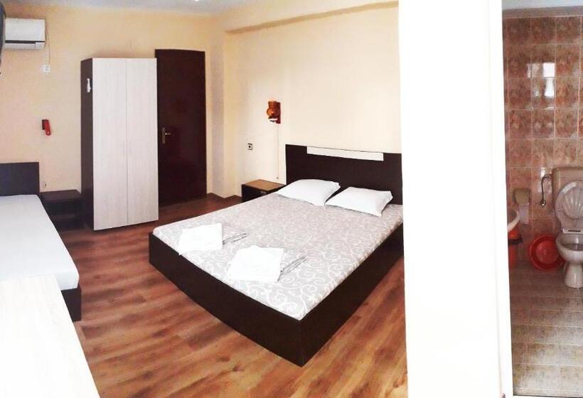 スタンダードトリプルルーム, къща за гости янка