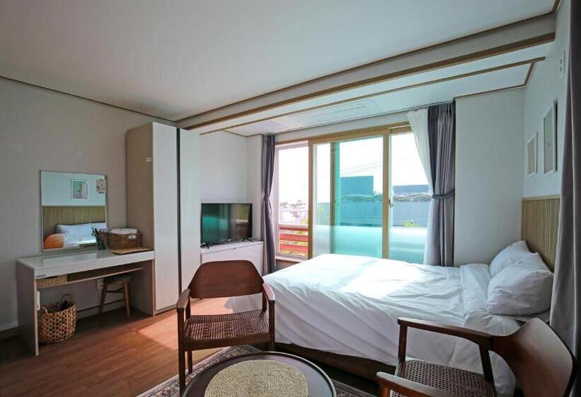 Habitació Estàndard, Annyeong Noeul