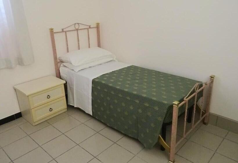 غرفة قياسية ثلاثية, Dalia Appartamento Turistico