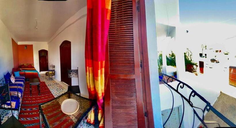 غرفة قياسية مطلّة علي البحر, Dar Al Baraka