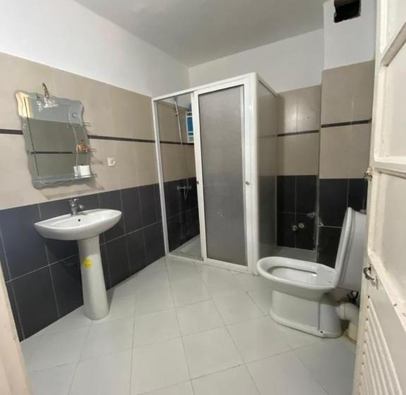 غرفة عائلية مطلّة علي الحديقة, Dar Al Baraka