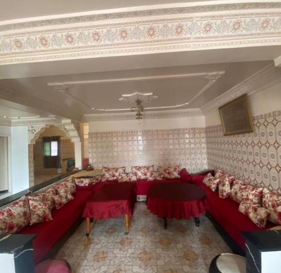 غرفة عائلية مطلّة علي الحديقة, Dar Al Baraka