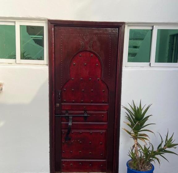 غرفة عائلية, Dar Al Baraka