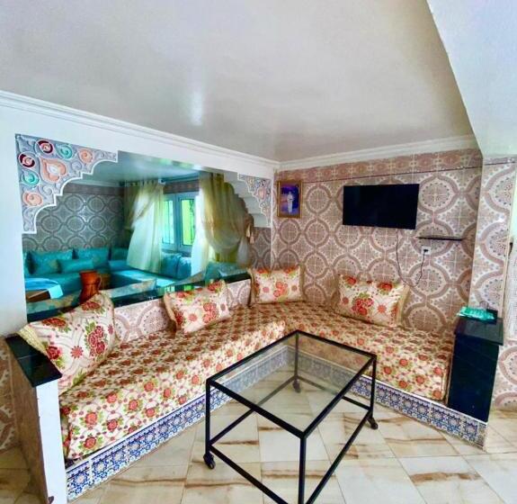 غرفة عائلية, Dar Al Baraka