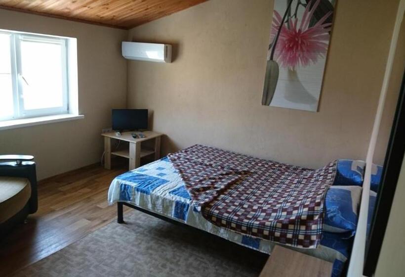 اتاق لوکس, Guest House Dacha