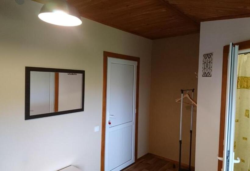 اتاق لوکس, Guest House Dacha