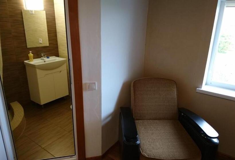 اتاق لوکس, Guest House Dacha