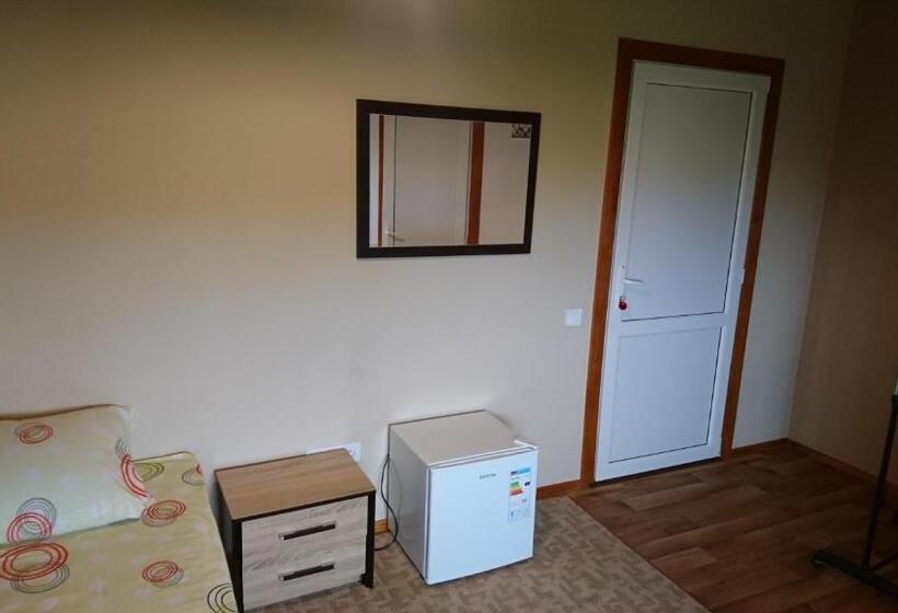 اتاق لوکس, Guest House Dacha