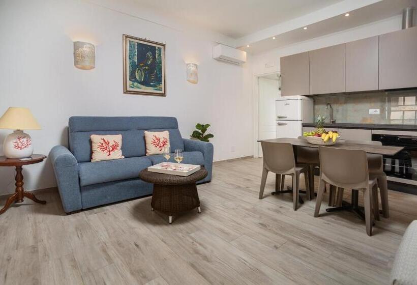 شقة غرفة واحدة, Trèsor