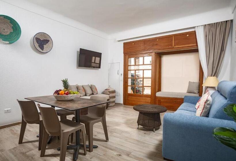 شقة غرفة واحدة, Trèsor