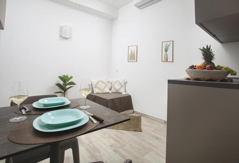 إستديو قياسى مزود بشرفة, Trèsor