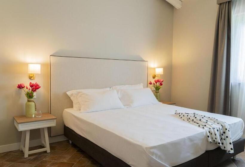 Люкс Вид на Бассейн, Villa Cammà   Country Villa With 4 Bedrooms And Pool